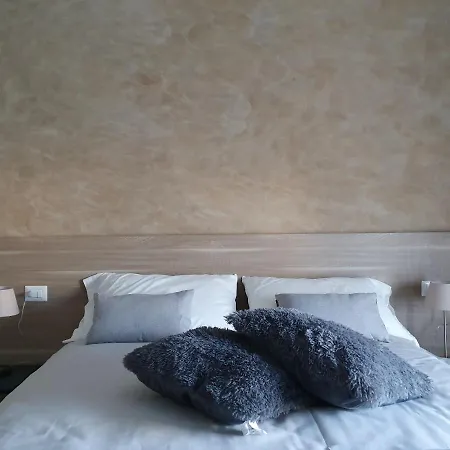 Interno 6 Via Cugia 5 3* 卡利亚里