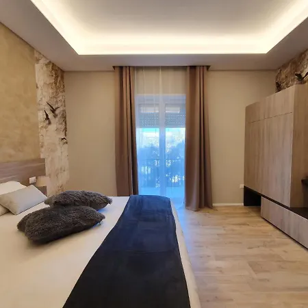 Interno 6 Via Cugia 5 招待所 3*